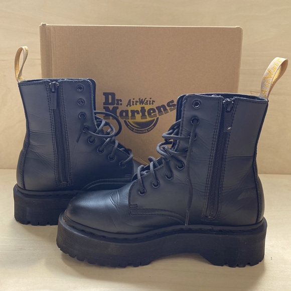 DR MARTENS VEGAN PLATFORM JADON II BOOT MONO - Picture 11 of 13